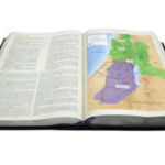 Biblia de Estudo King James 1611 Holman Preta - Image 7