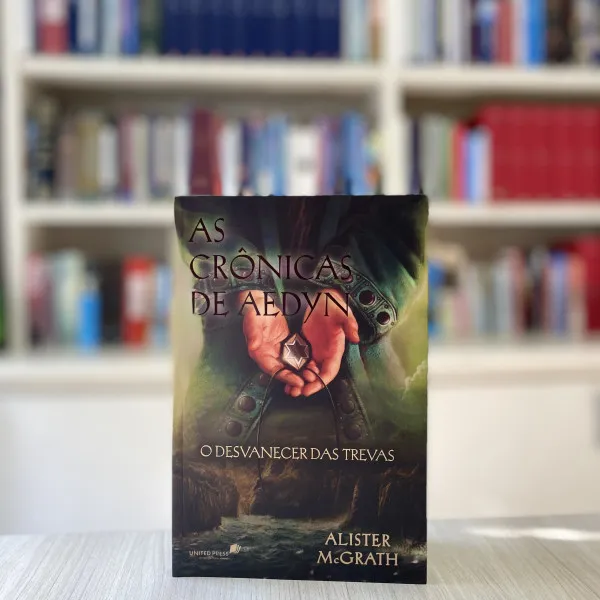 Livro As cronicas de Aedyn - O desvanecer das trevas/ Alister Mcgrath - Imagem 2