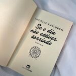 Livro Se o dia não estiver sorrindo - Tatielle Katluryn - Imagem 4